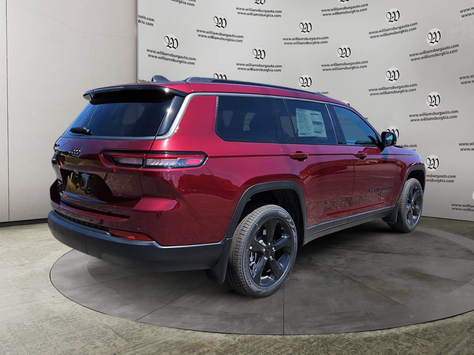 New 2026 Jeep Grand Cherokee L Limited - photo - 4