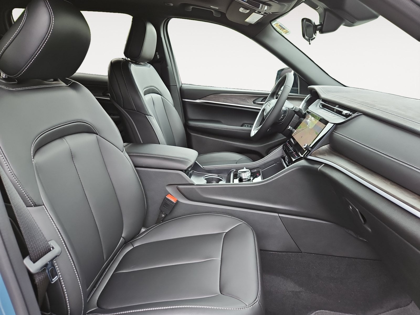 New 2027 Jeep Grand Cherokee L Limited - photo - 14