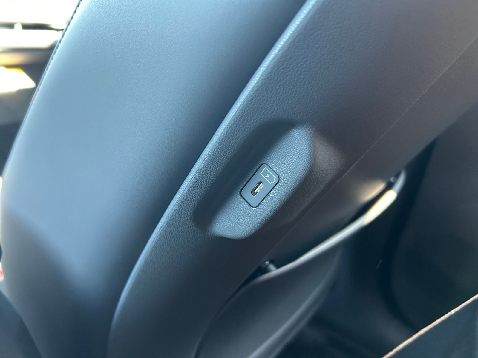 New 2027 KIA EV3 WIND FWD - photo - 20