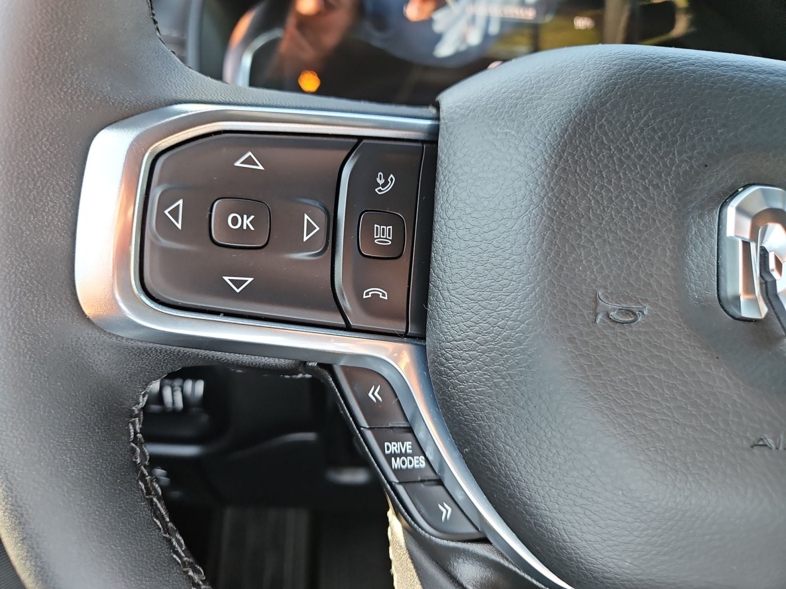 Pre-Owned 2025 Ram 1500 Laramie - photo - 23