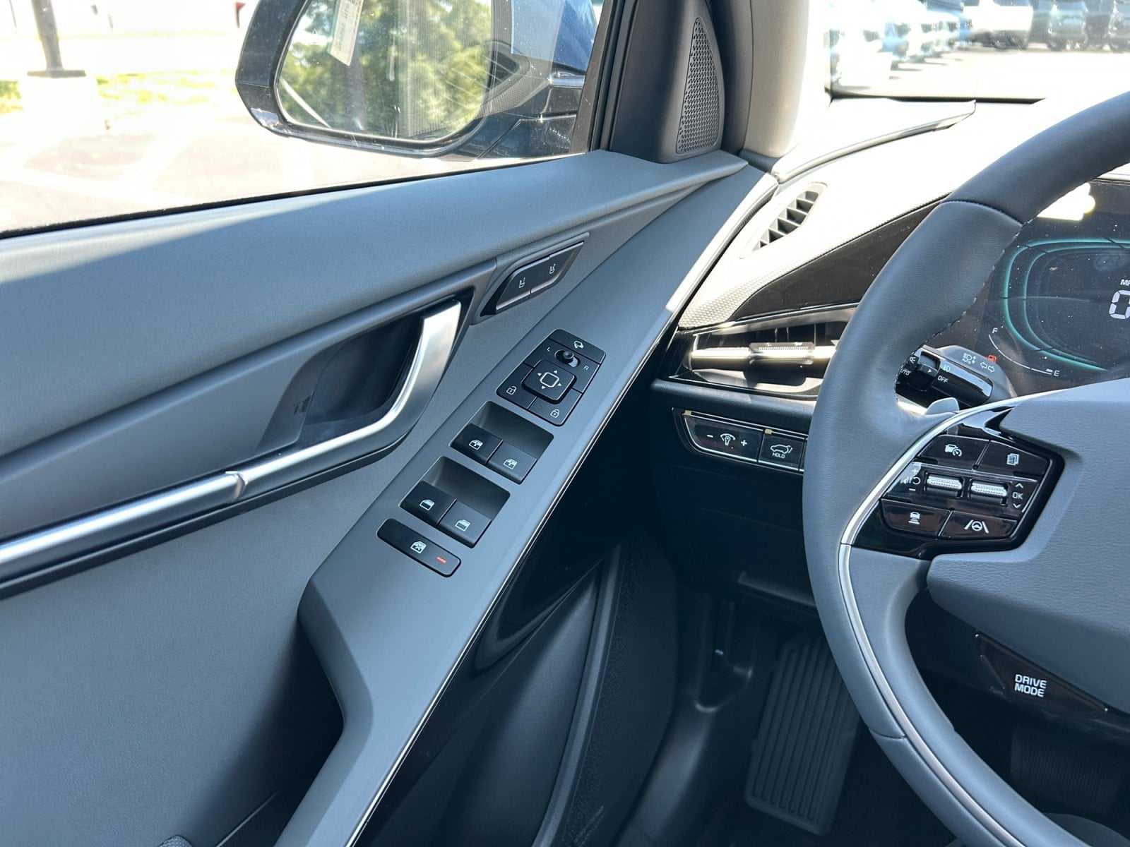 New 2026 Kia Niro SX - photo - 15