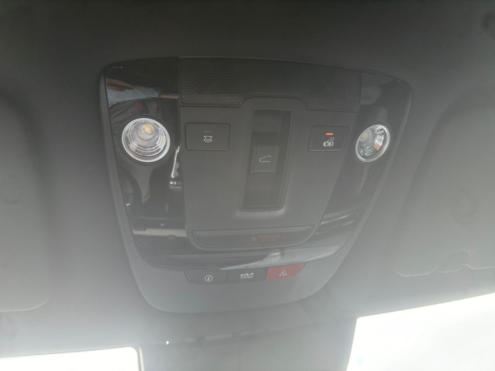 Pre-Owned 2023 Kia Sportage X-Pro - photo - 28