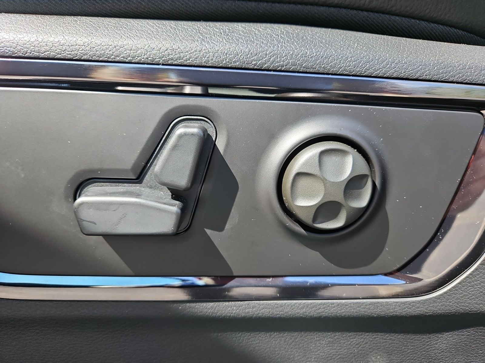 New 2027 Ram 1500 Limited - photo - 19