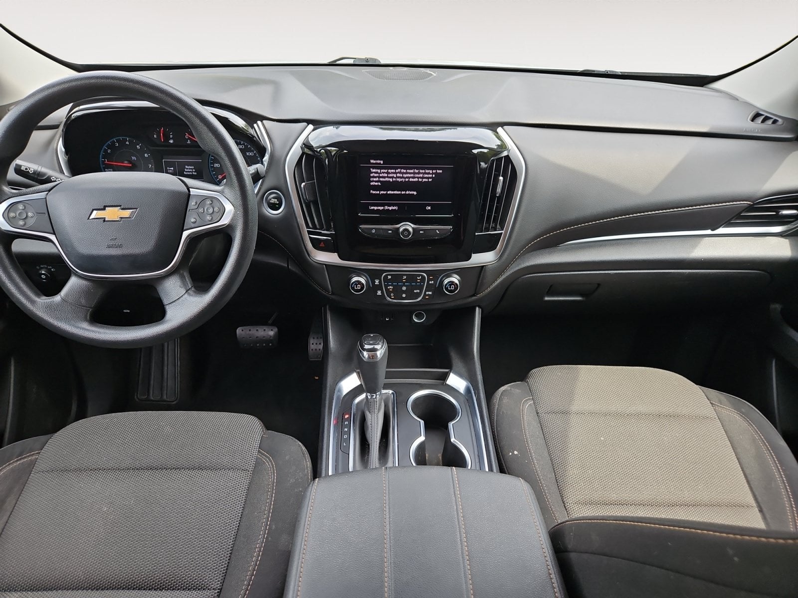 Pre-Owned 2020 Chevrolet Traverse LS - photo - 9