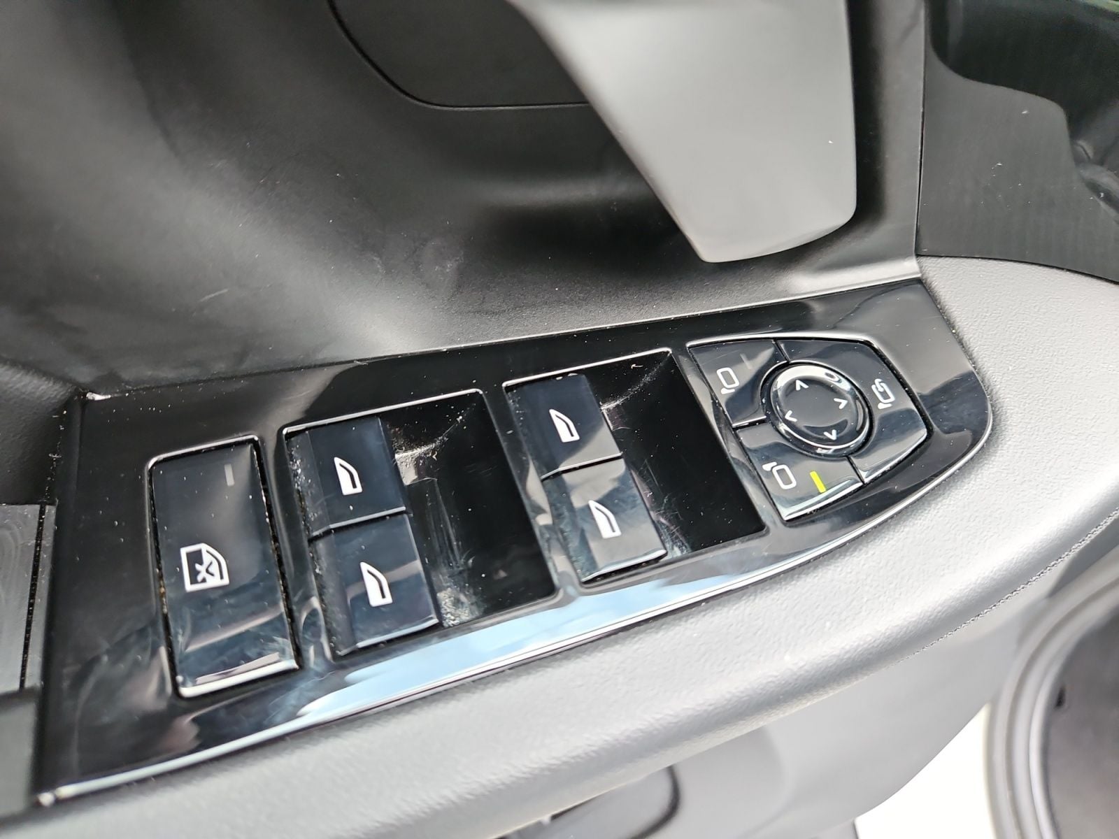 Pre-Owned 2026 BMW 5 Series 530i xDrive - photo - 20