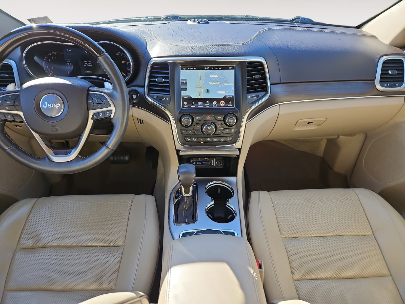 Pre-Owned 2017 Jeep Grand Cherokee Overland - photo - 9