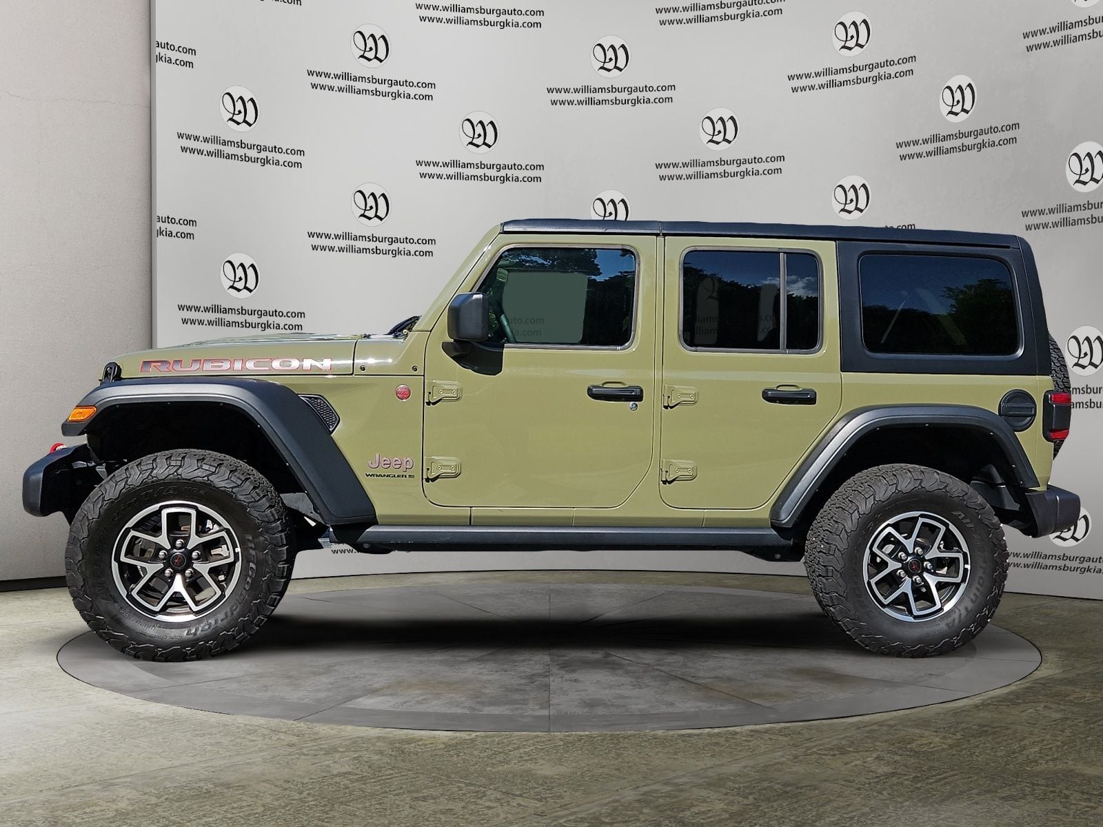Pre-Owned 2026 Jeep Wrangler Rubicon - photo - 1