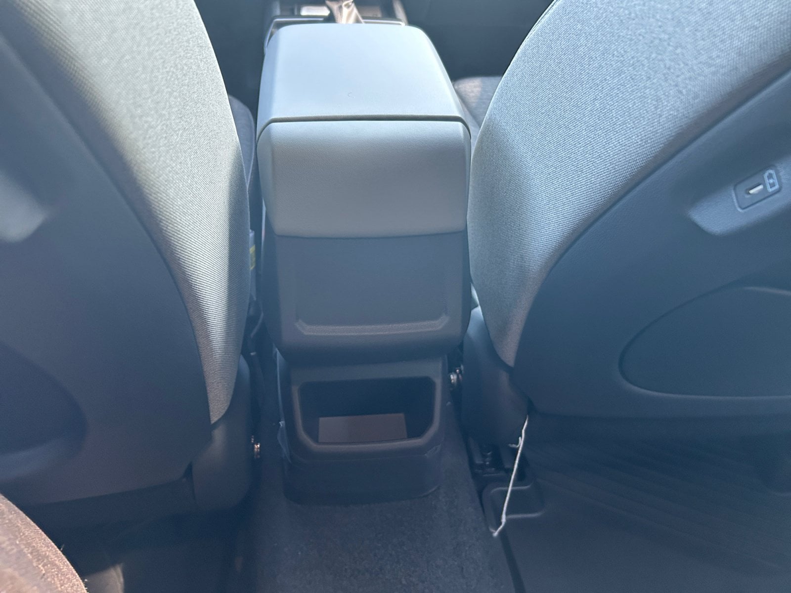 New 2027 Kia Seltos S - photo - 17