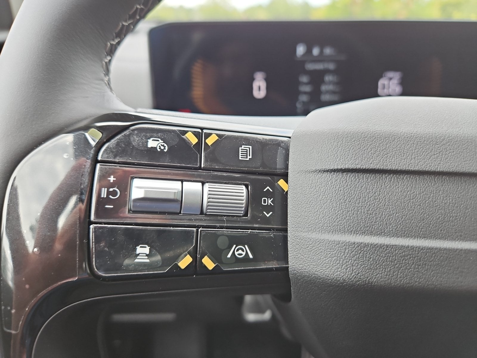New 2026 Kia Sorento S - photo - 24