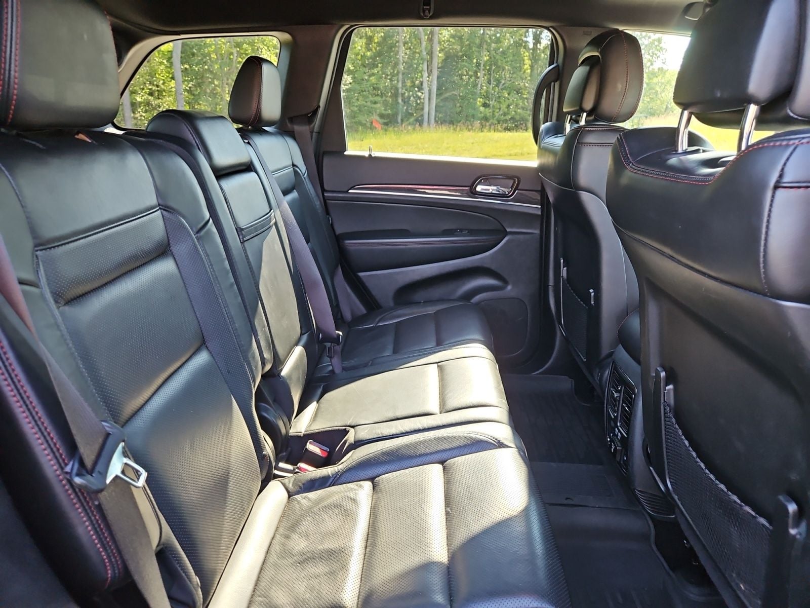 Pre-Owned 2020 Jeep Grand Cherokee Trailhawk - photo - 16