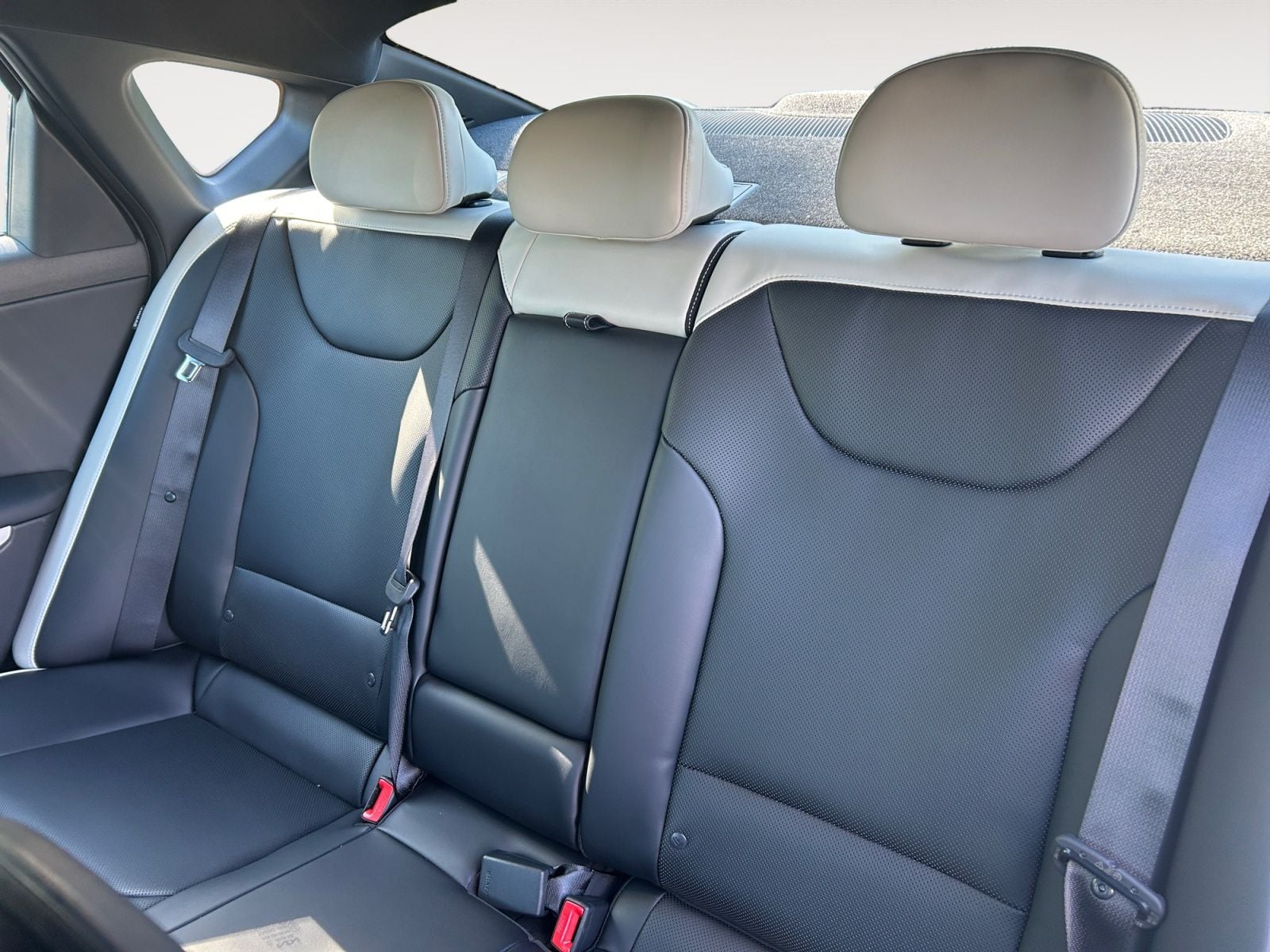 New 2026 Kia K4 GT-Line - photo - 12