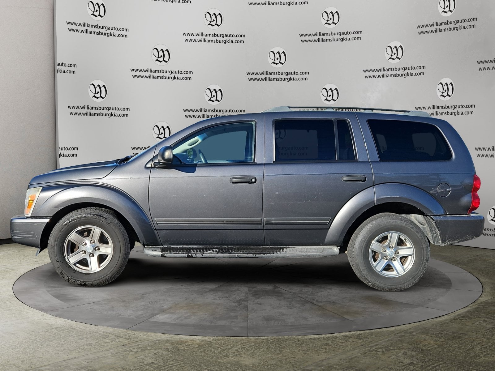 Pre-Owned 2004 Dodge Durango SLT - photo - 1