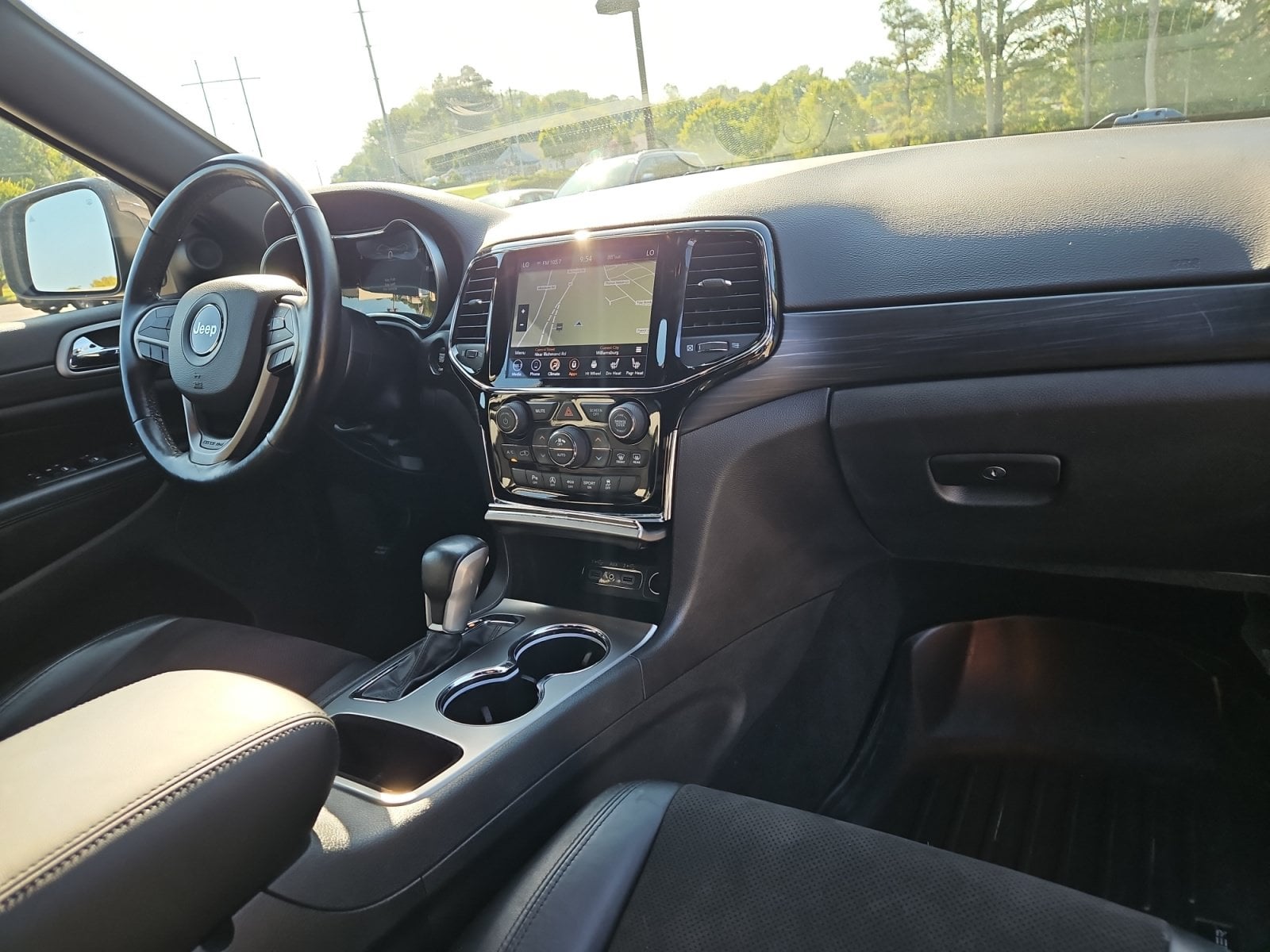 Pre-Owned 2020 Jeep Grand Cherokee Altitude - photo - 15