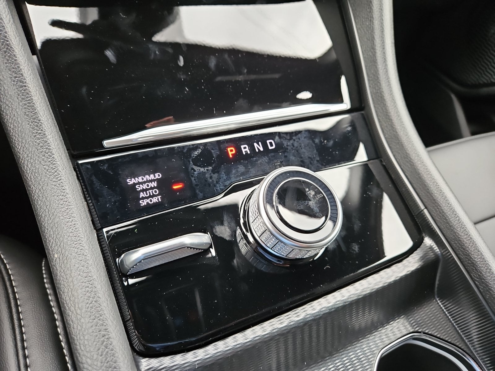 New 2027 Jeep Grand Cherokee Limited Reserve - photo - 26