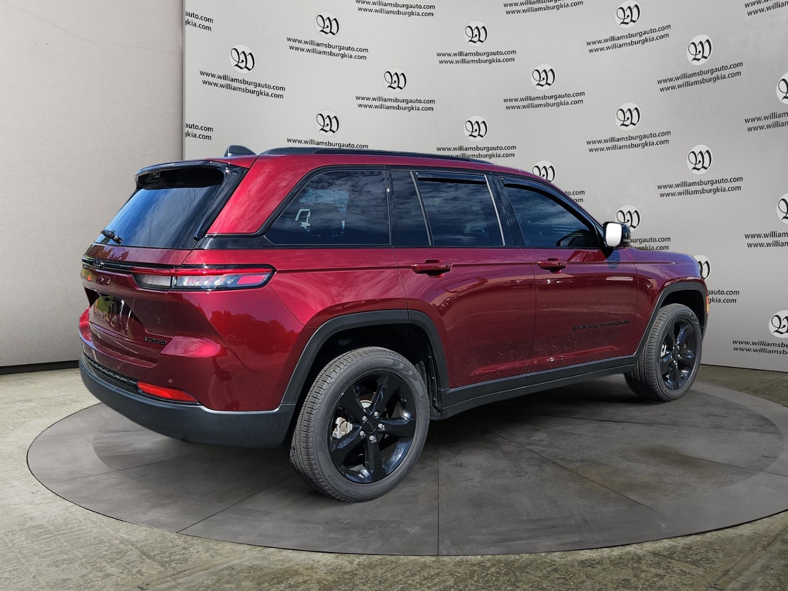 Pre-Owned 2025 Jeep Grand Cherokee Limited - photo - 4