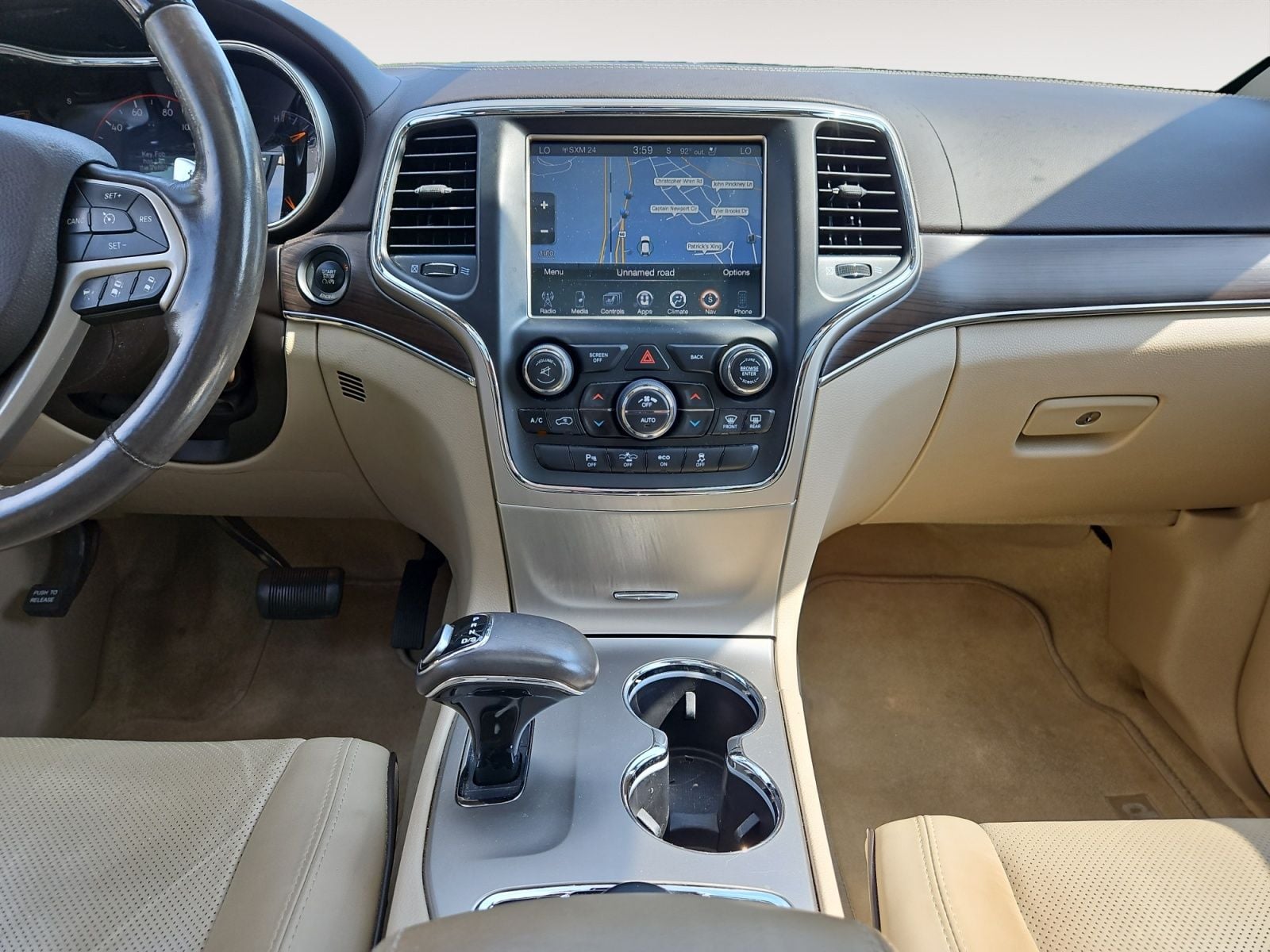 Pre-Owned 2014 Jeep Grand Cherokee Overland - photo - 10