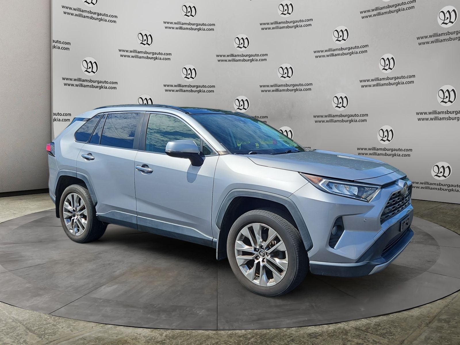 Pre-Owned 2019 Toyota RAV4 Limited - photo - 6