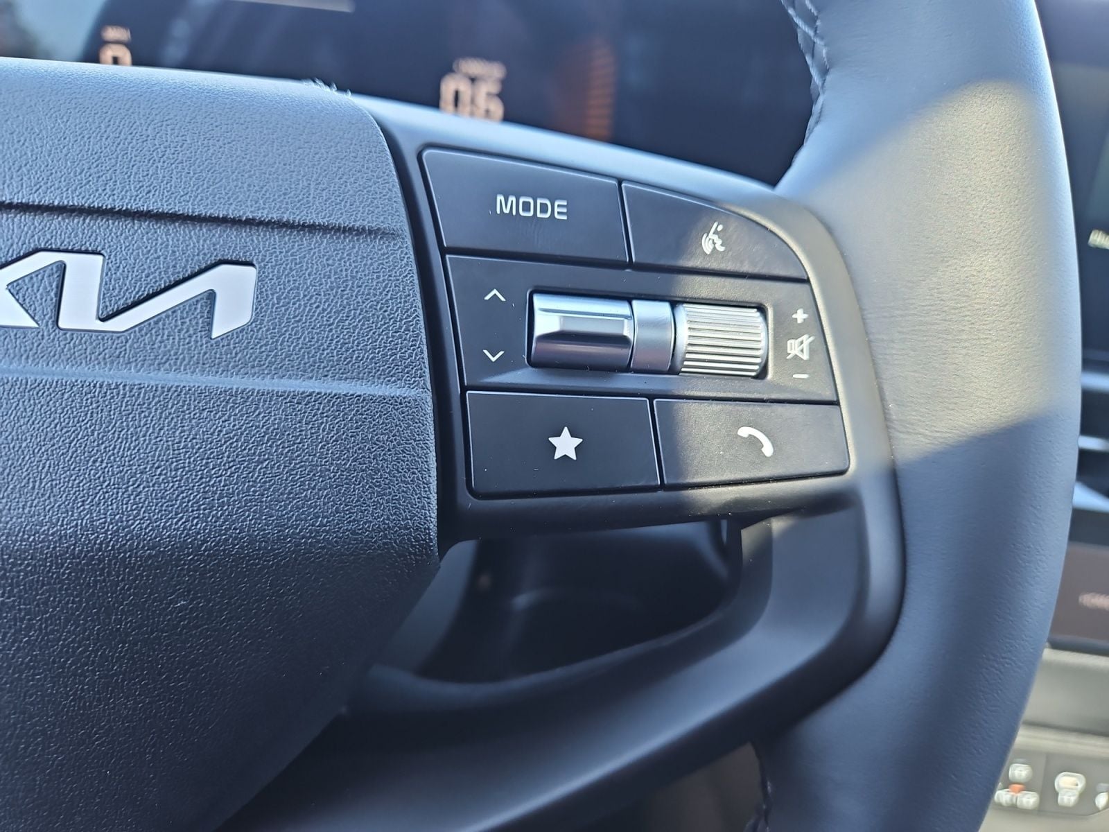 New 2026 Kia Sportage EX - photo - 24