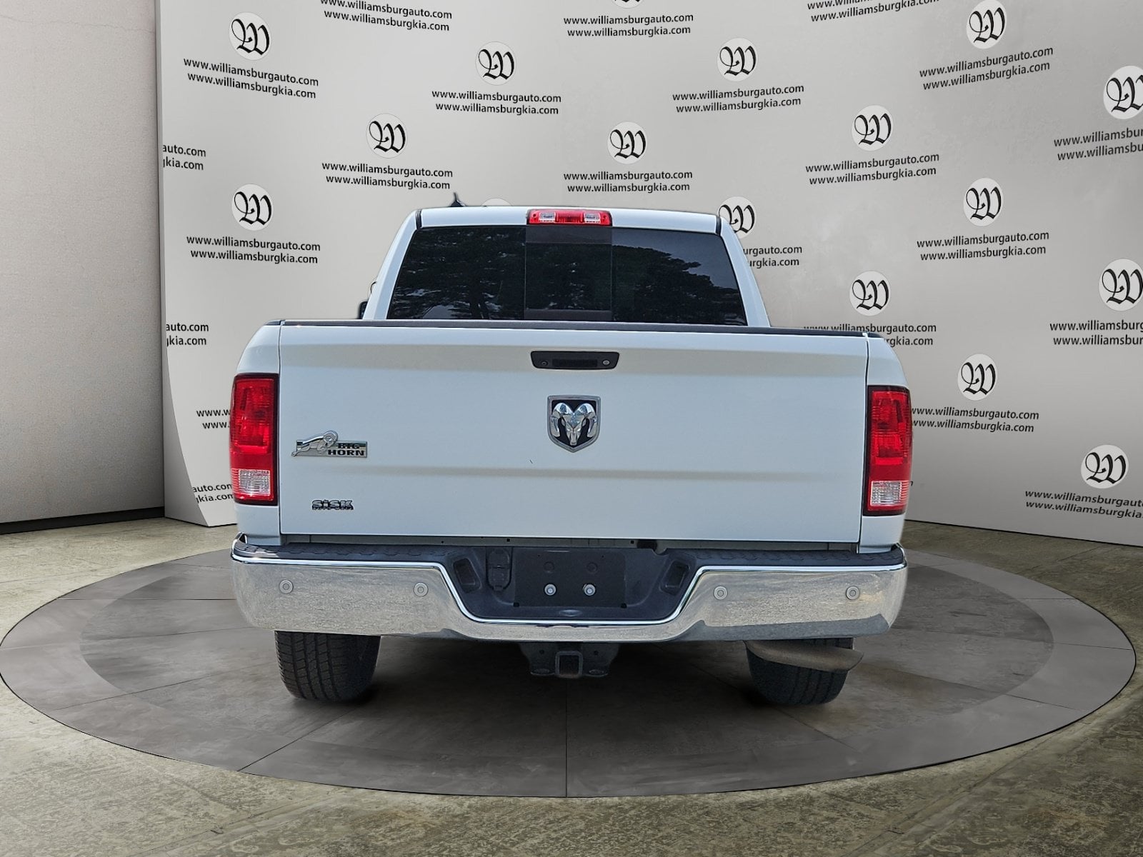 Pre-Owned 2017 Ram 1500 Big Horn - photo - 3