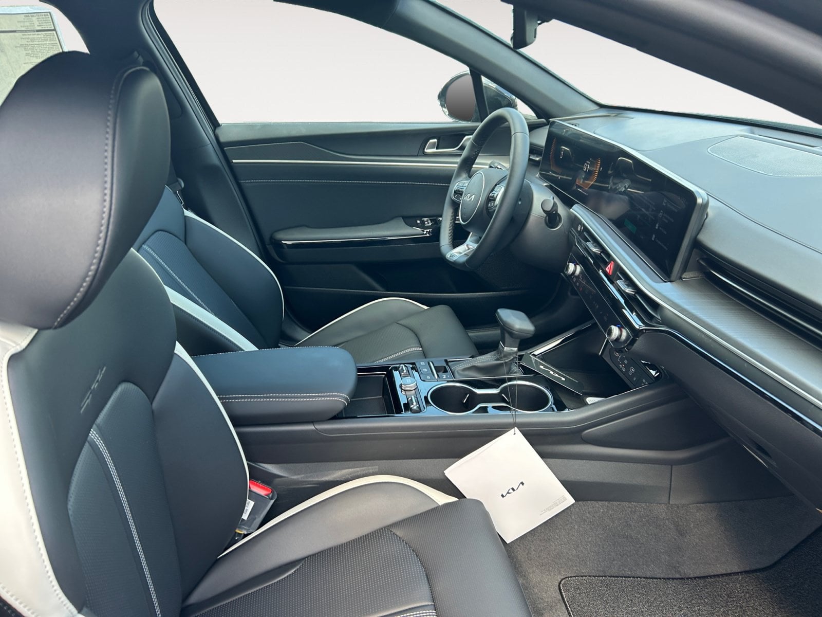 New 2026 Kia K5 GT-Line - photo - 14