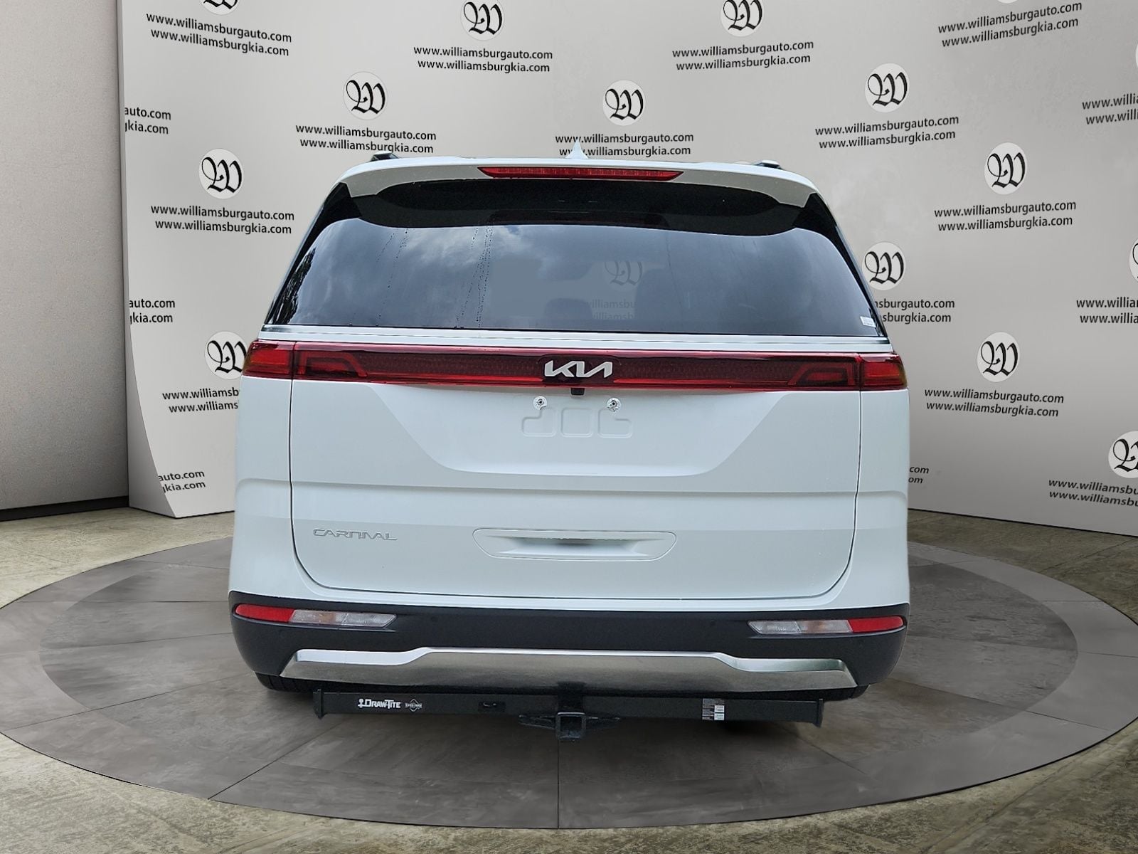 Pre-Owned 2024 Kia Carnival SX - photo - 3