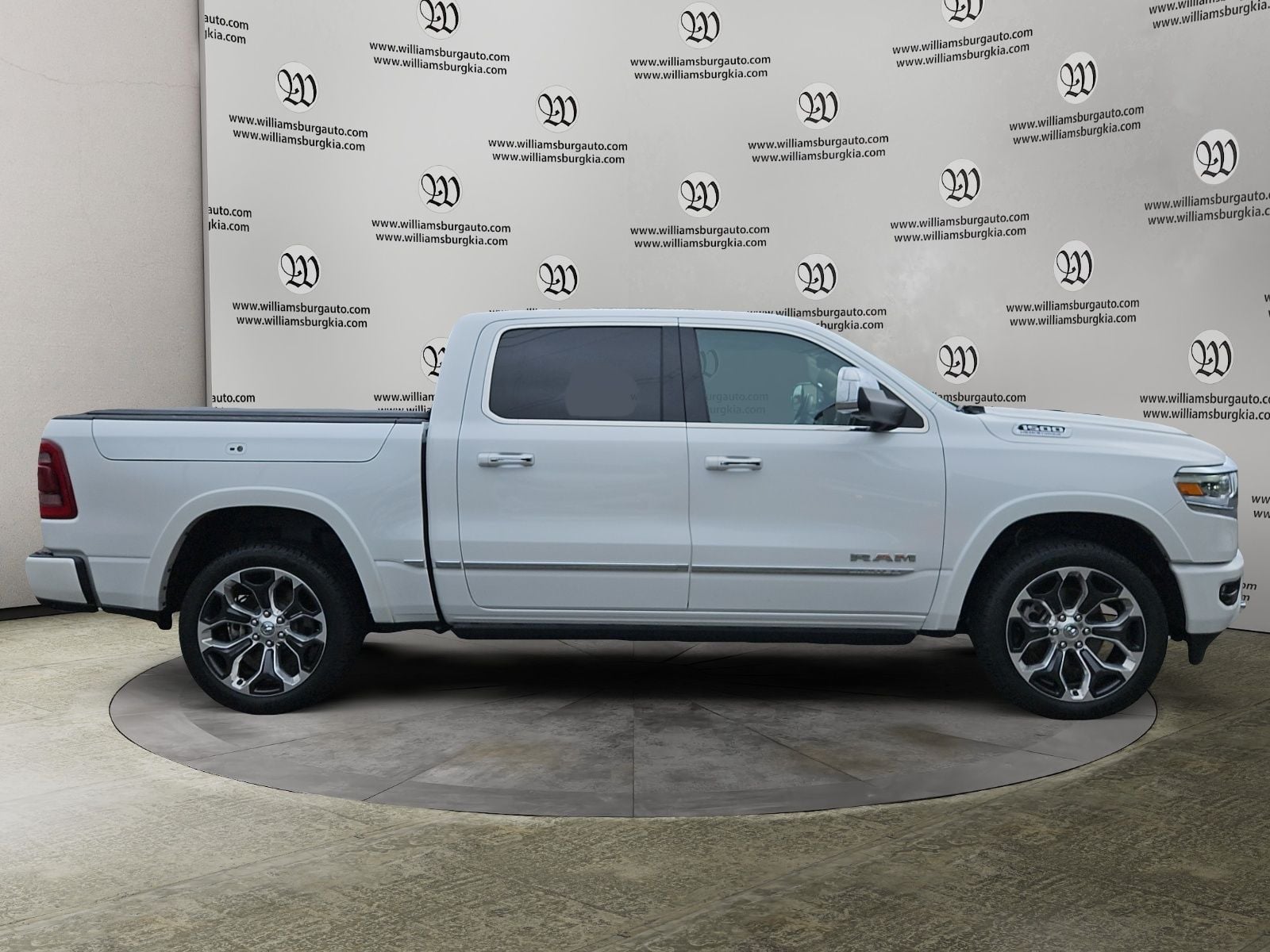 Pre-Owned 2021 Ram 1500 Limited - photo - 5