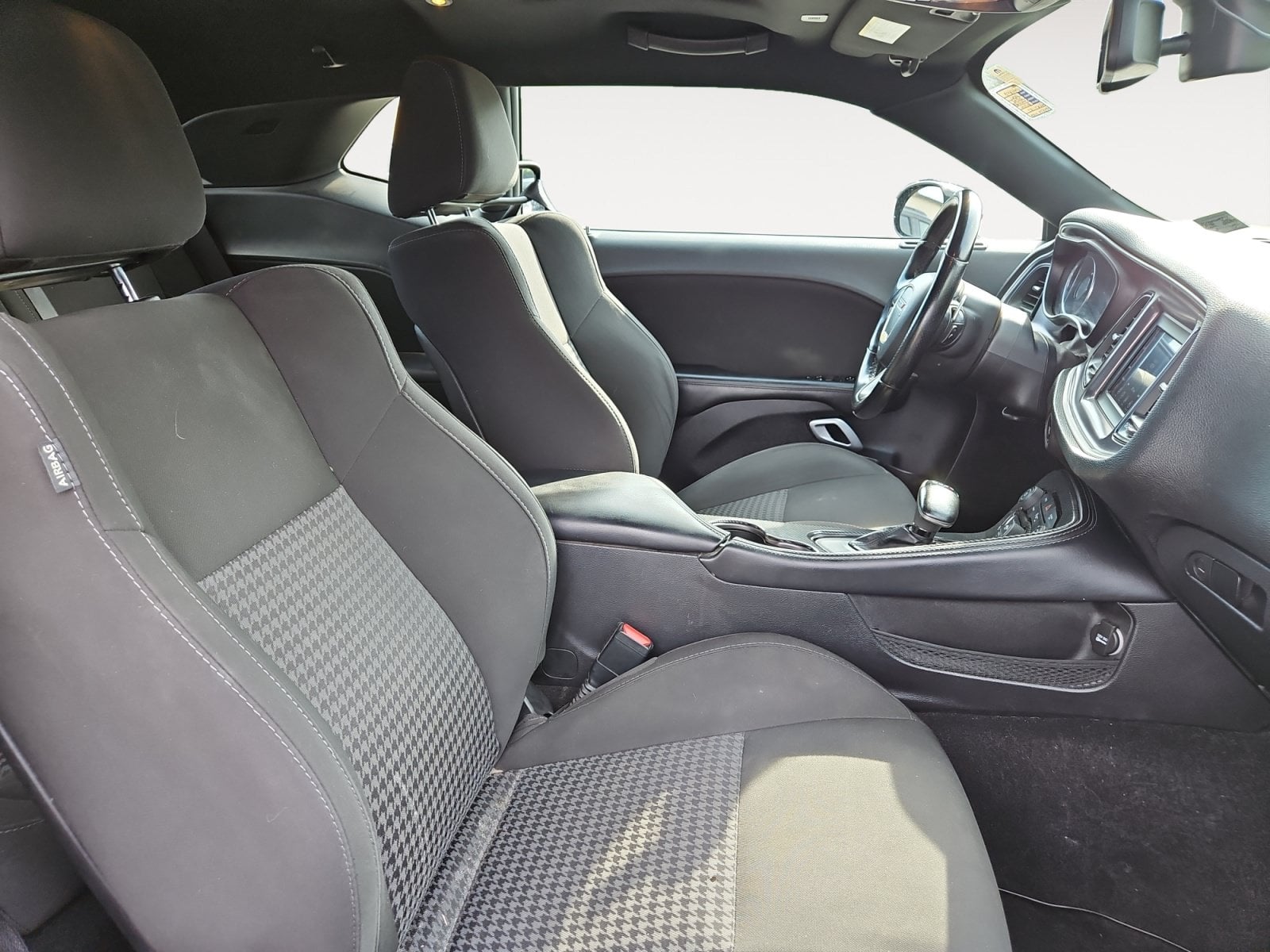 Pre-Owned 2021 Dodge Challenger R/T - photo - 14