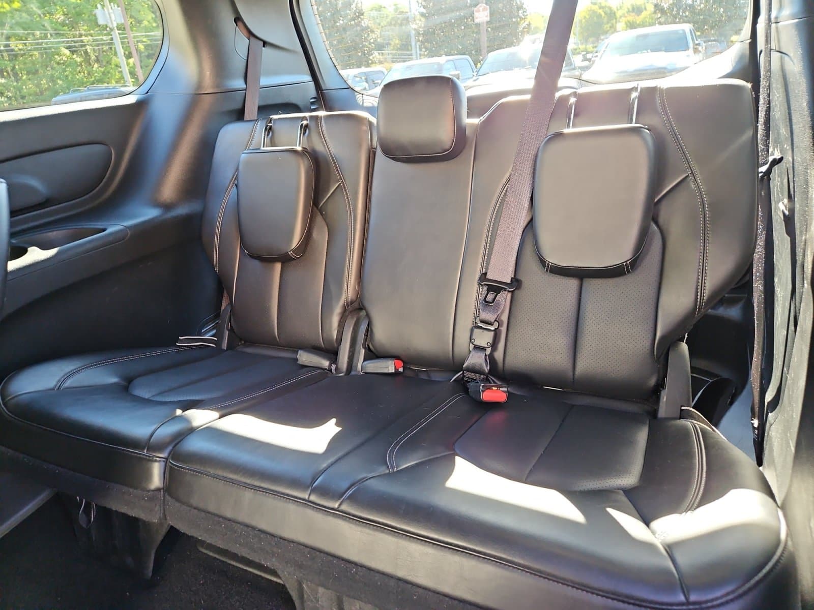Pre-Owned 2025 Chrysler Pacifica Select - photo - 19