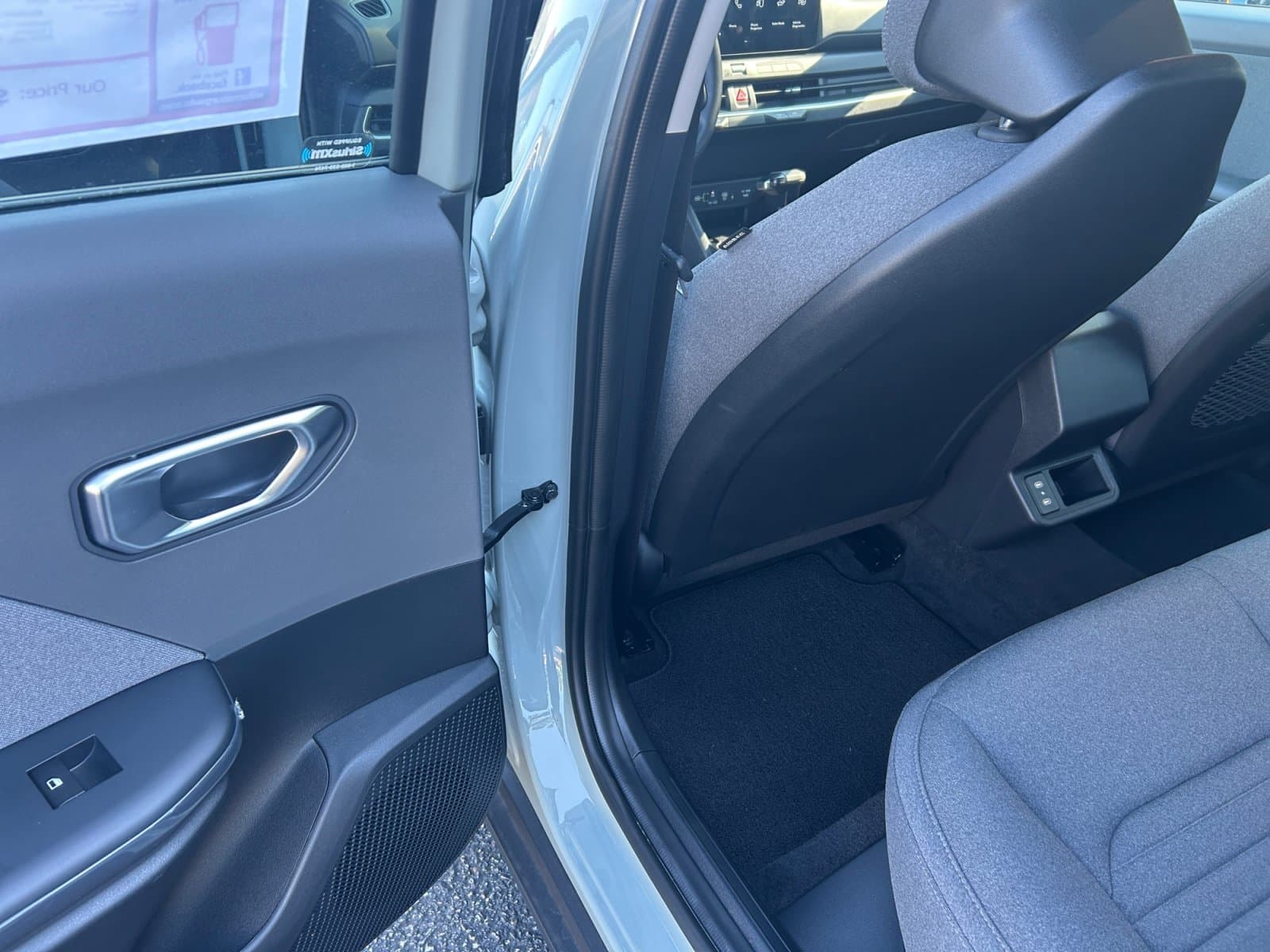Pre-Owned 2025 Kia K4 EX - photo - 17