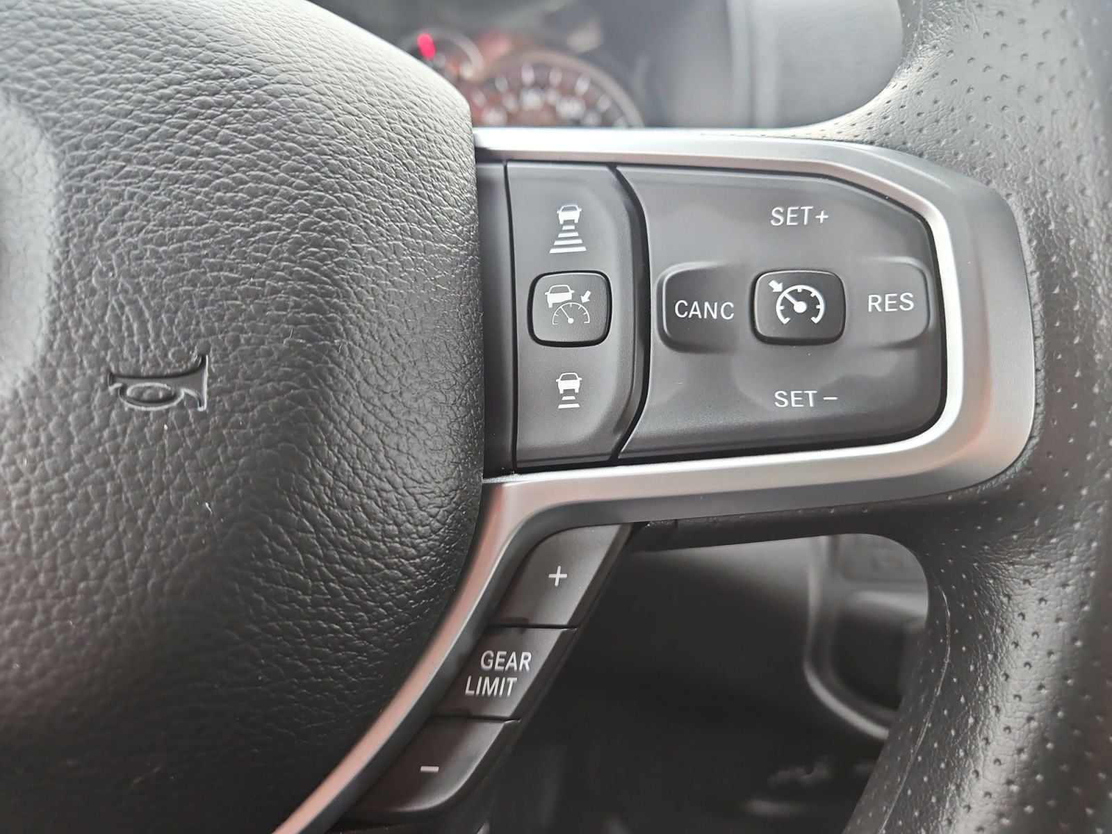 New 2026 Ram 2500 Tradesman - photo - 25