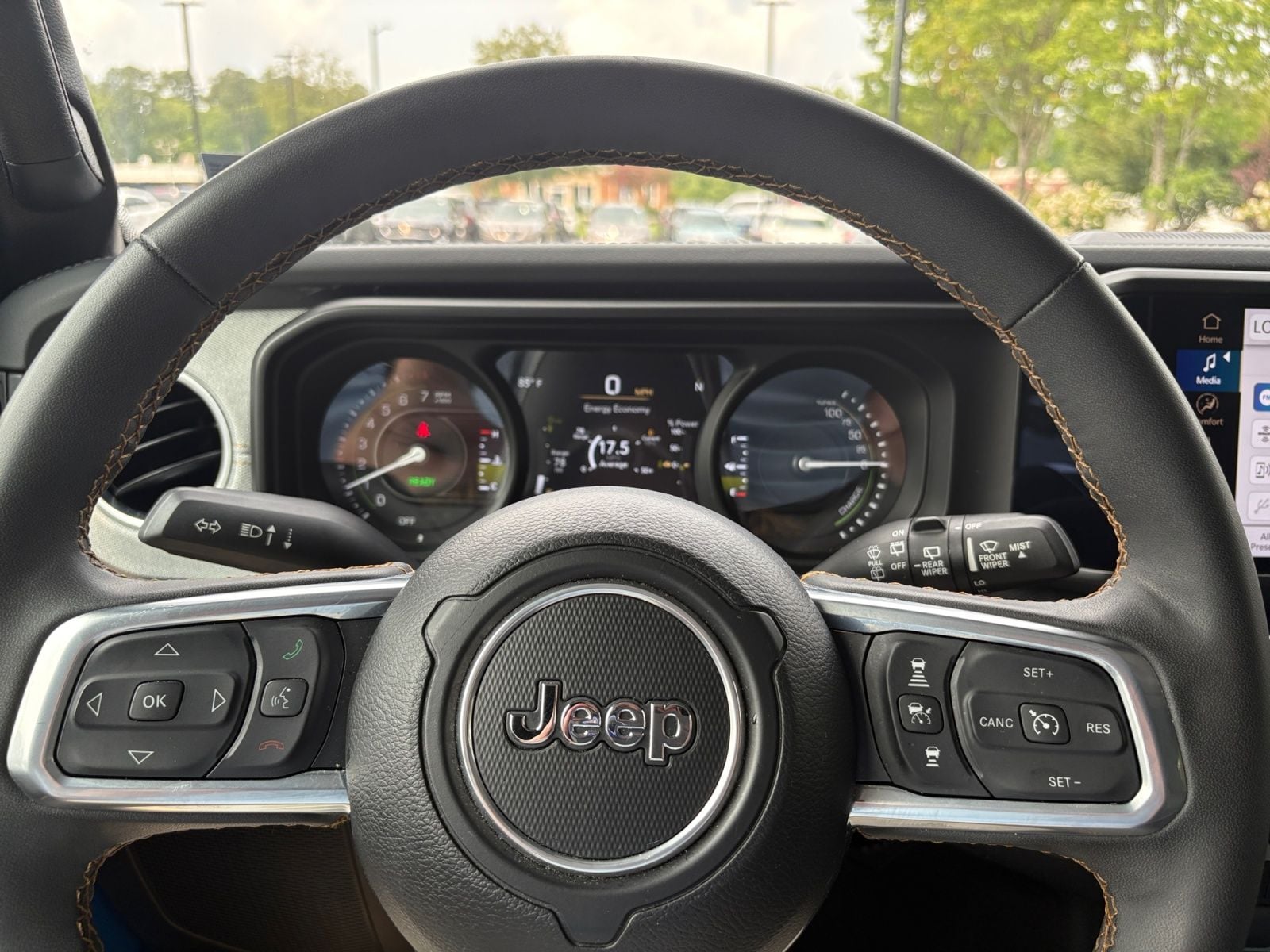 Pre-Owned 2024 Jeep Wrangler Sahara 4xe - photo - 25