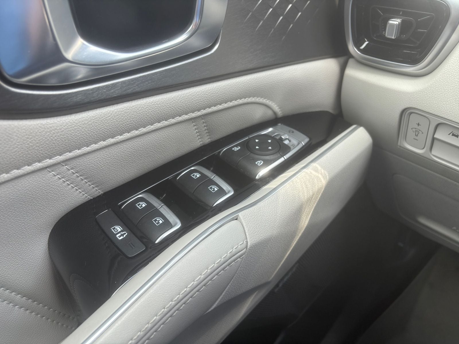 Pre-Owned 2021 Kia Sorento SX-Prestige - photo - 19