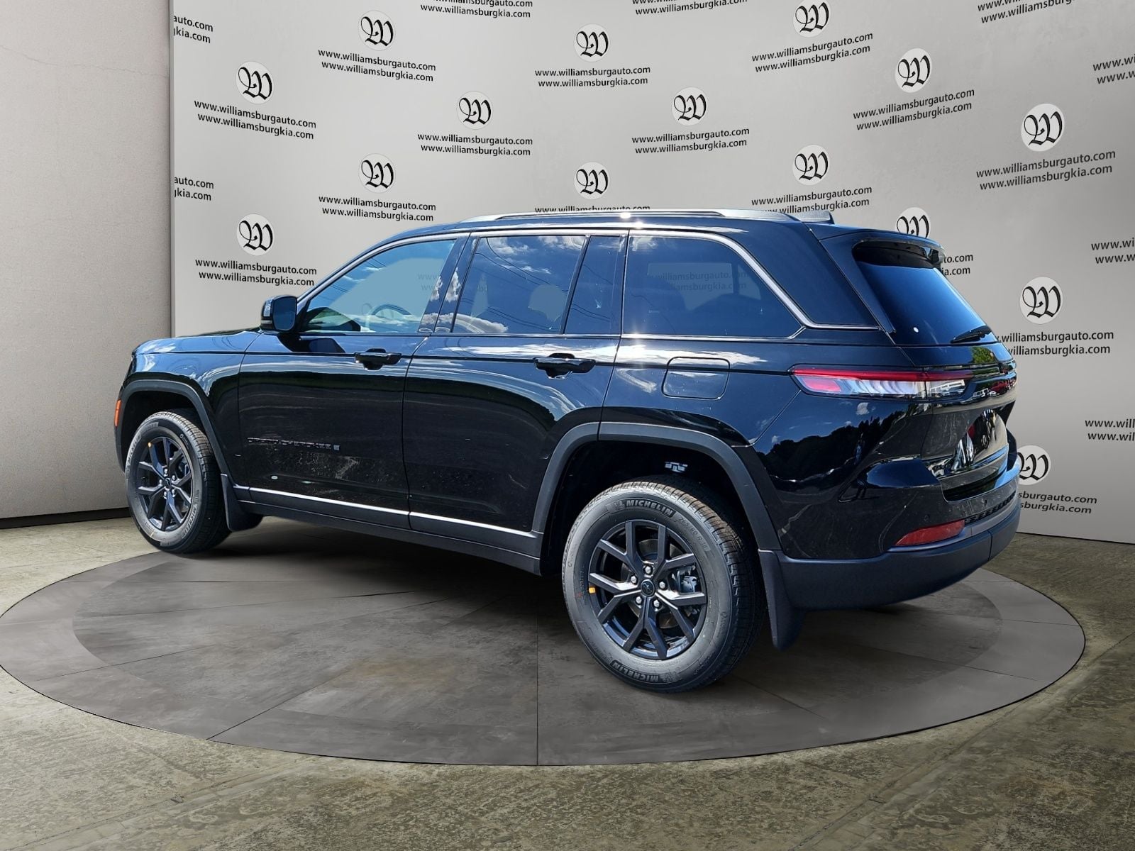 New 2027 Jeep Grand Cherokee Laredo Altitude - photo - 2