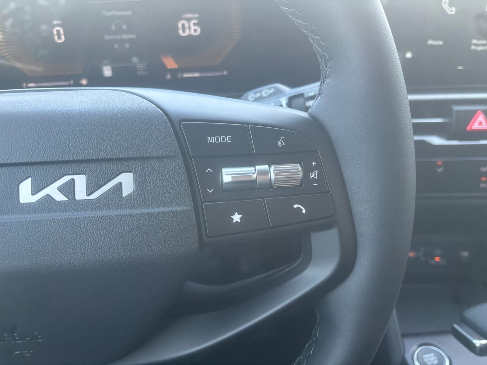 New 2026 Kia Sportage LX - photo - 22