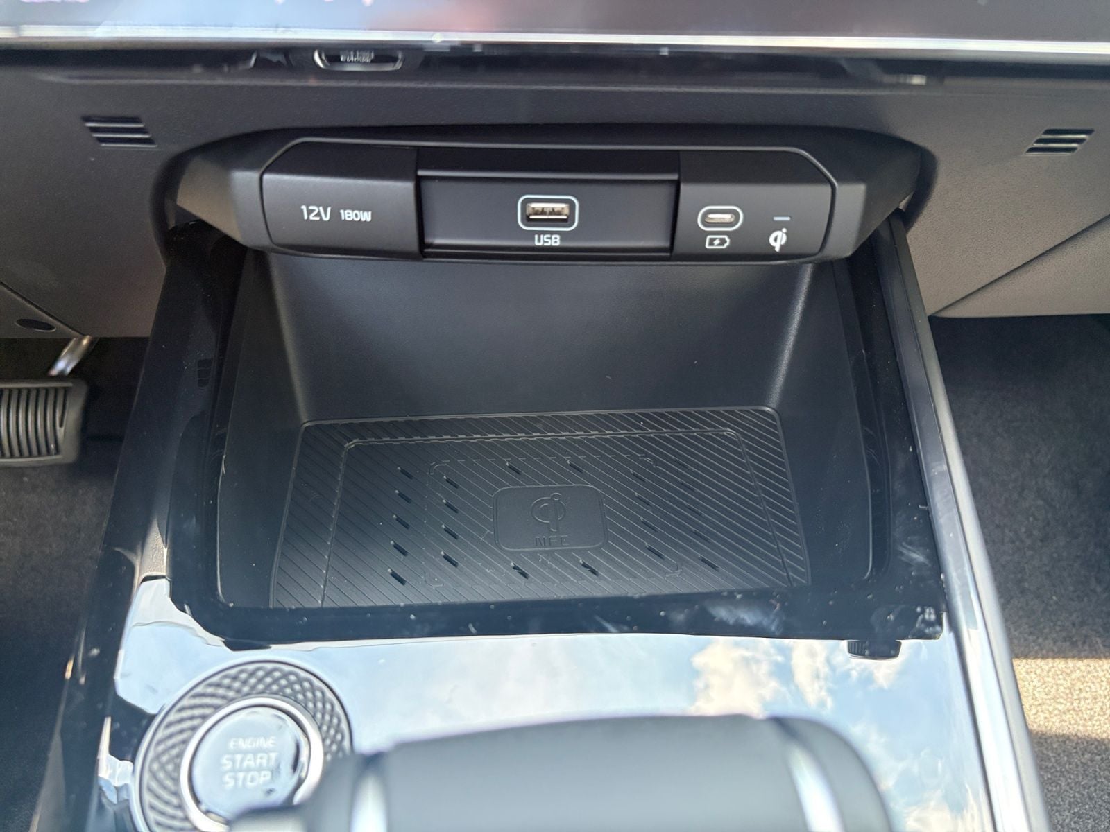 New 2026 Kia Niro SX - photo - 27