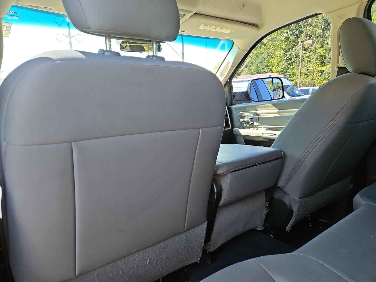 Pre-Owned 2017 Ram 1500 SLT - photo - 18