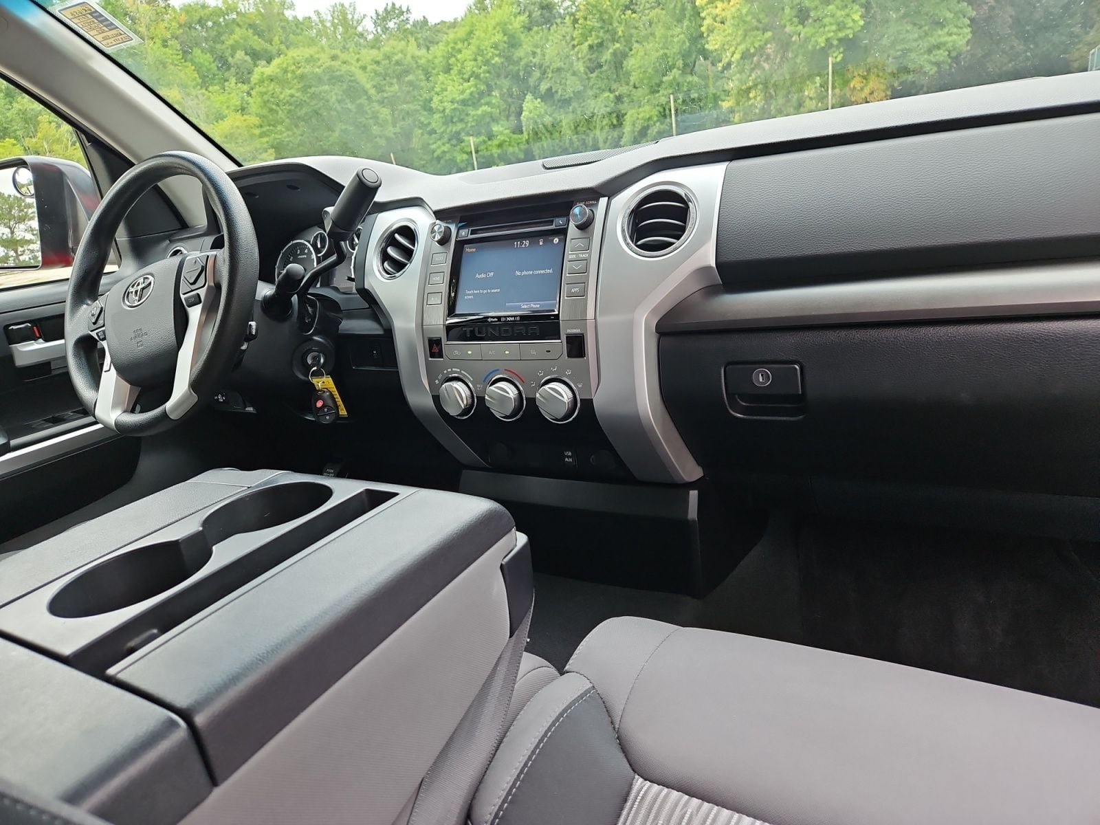 Pre-Owned 2014 Toyota Tundra SR5 - photo - 15