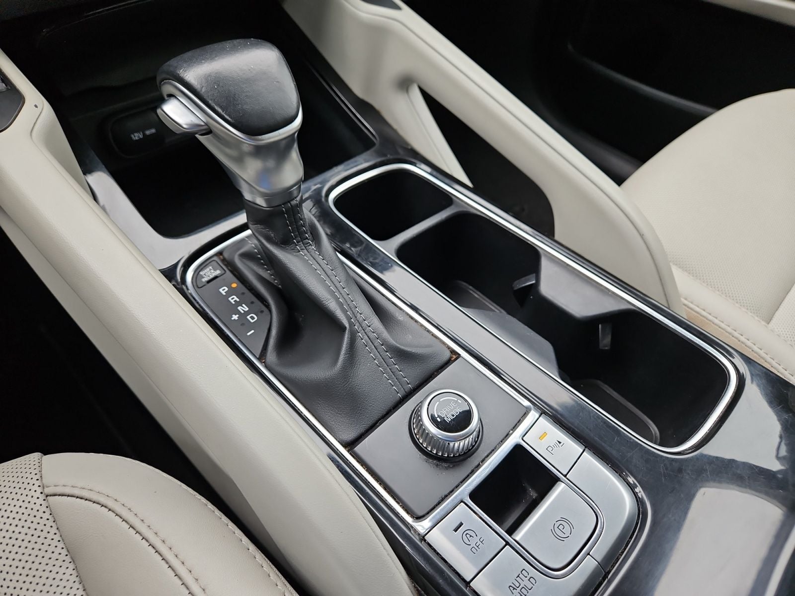 Pre-Owned 2023 Kia Telluride S - photo - 26