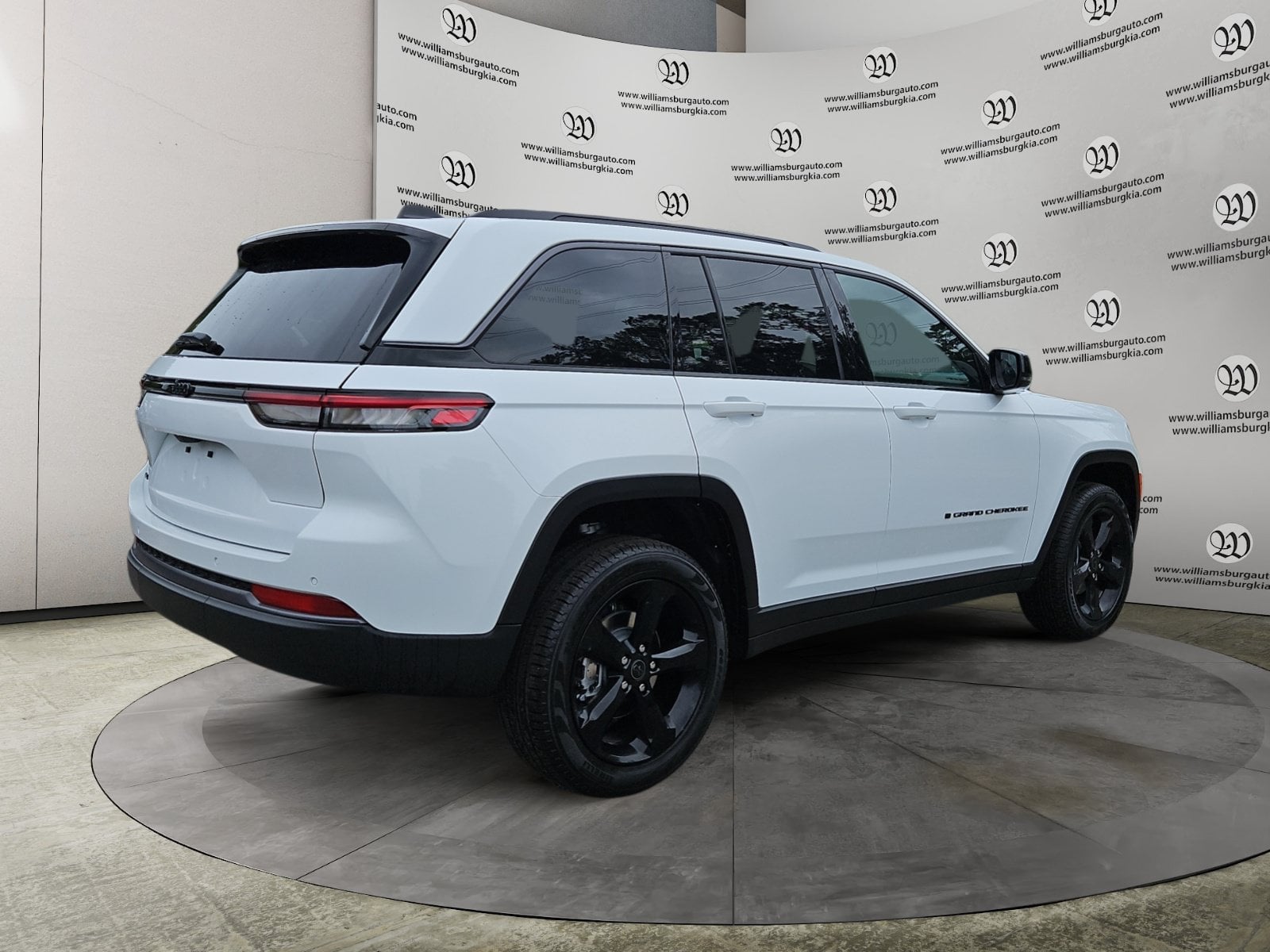 New 2027 Jeep Grand Cherokee Limited Reserve - photo - 4