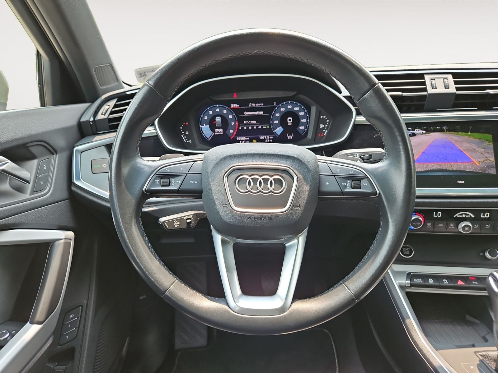 Pre-Owned 2024 Audi Q3 Premium - photo - 11