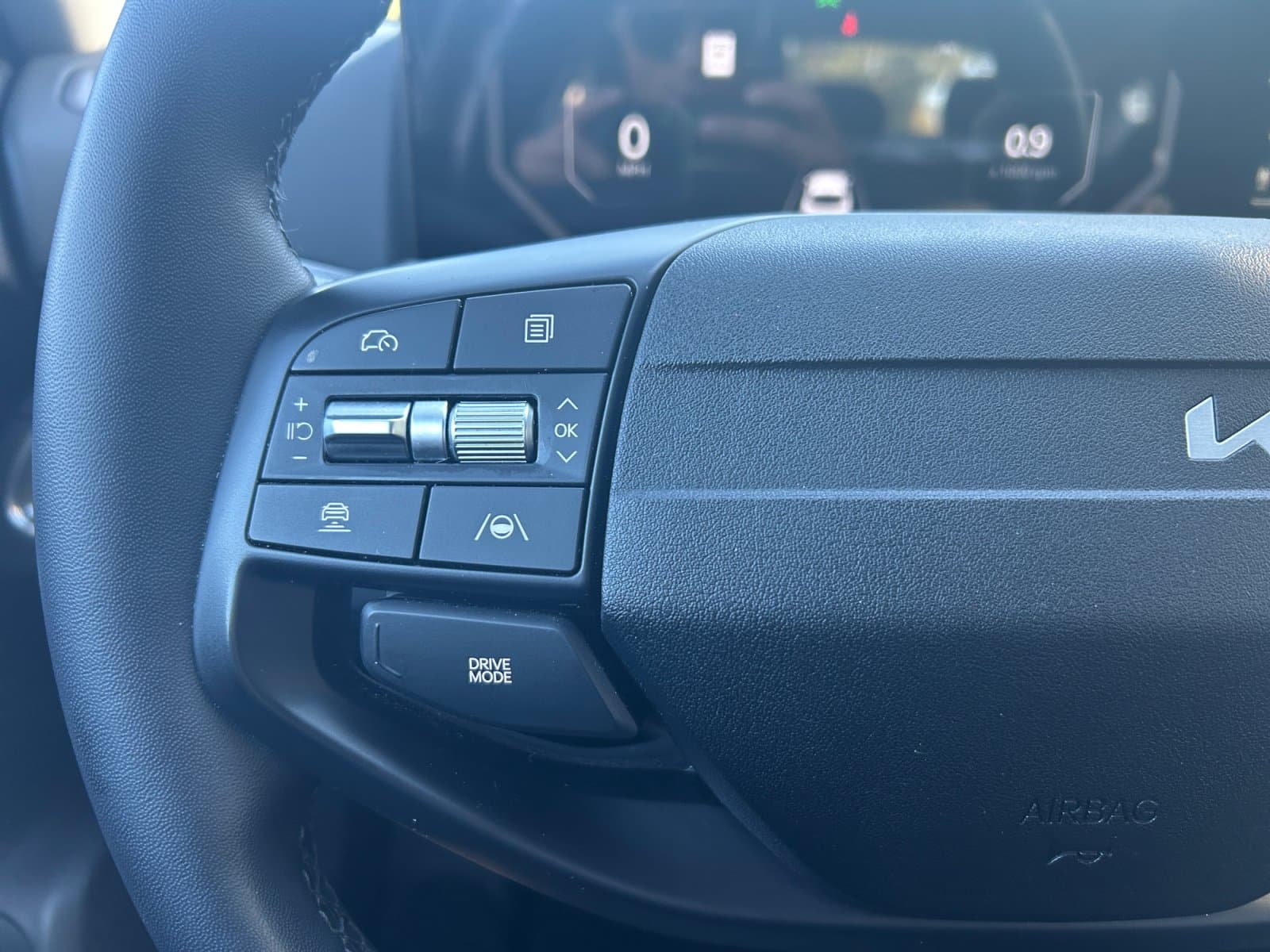 Pre-Owned 2025 Kia K4 EX - photo - 22