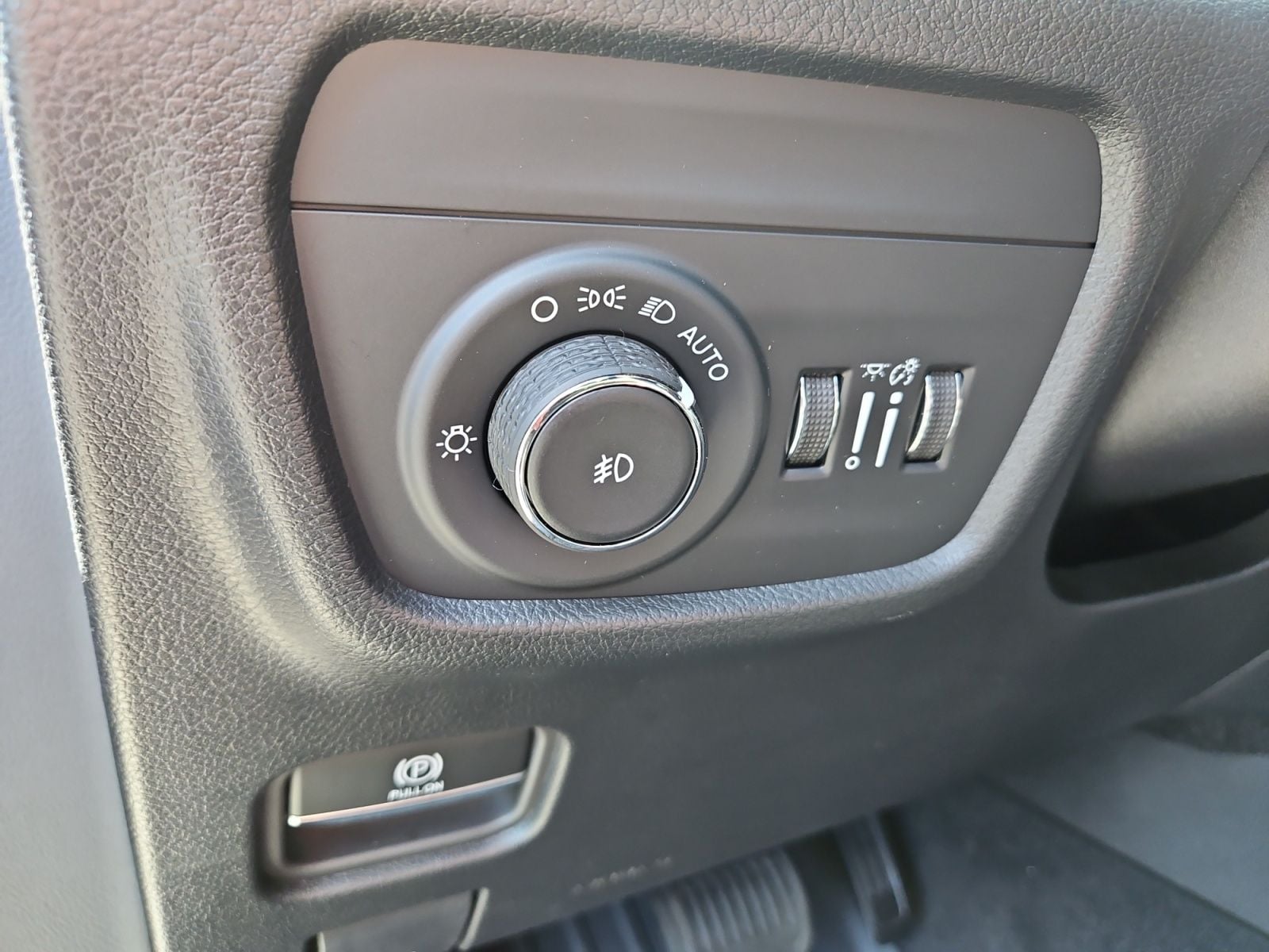 Pre-Owned 2025 Jeep Grand Cherokee Limited - photo - 21