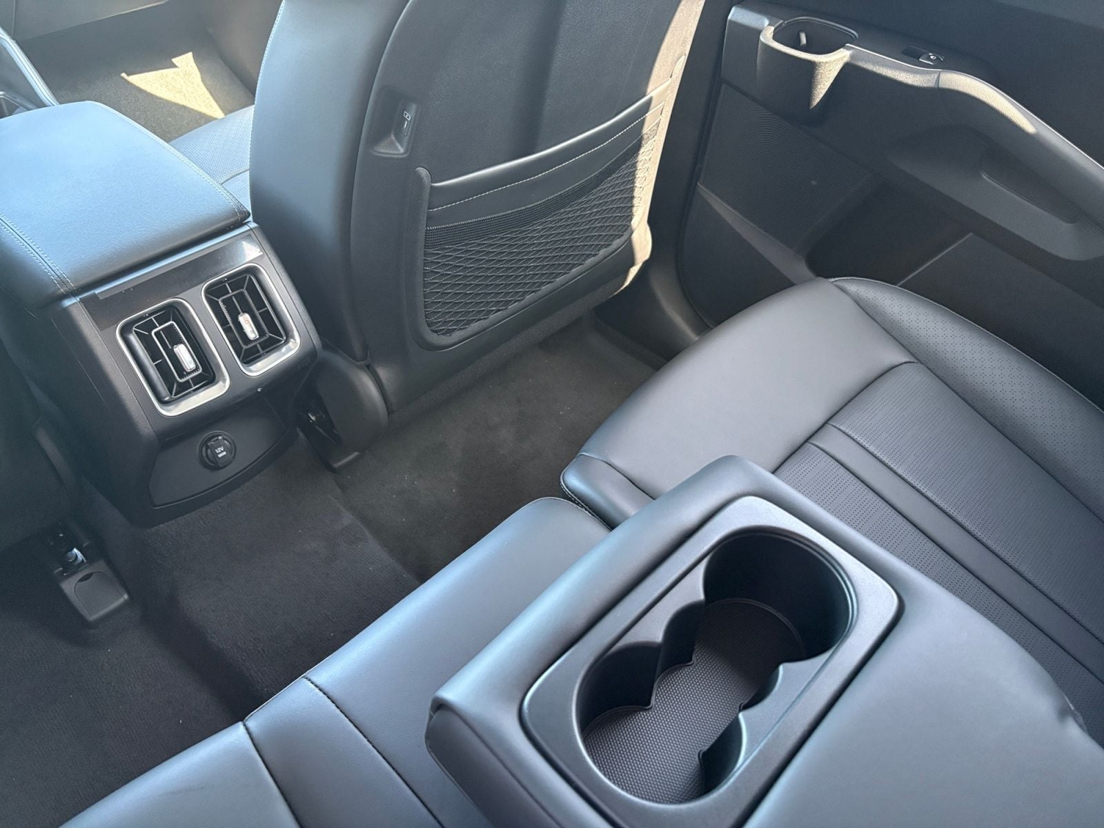 New 2026 Kia Sorento S - photo - 17
