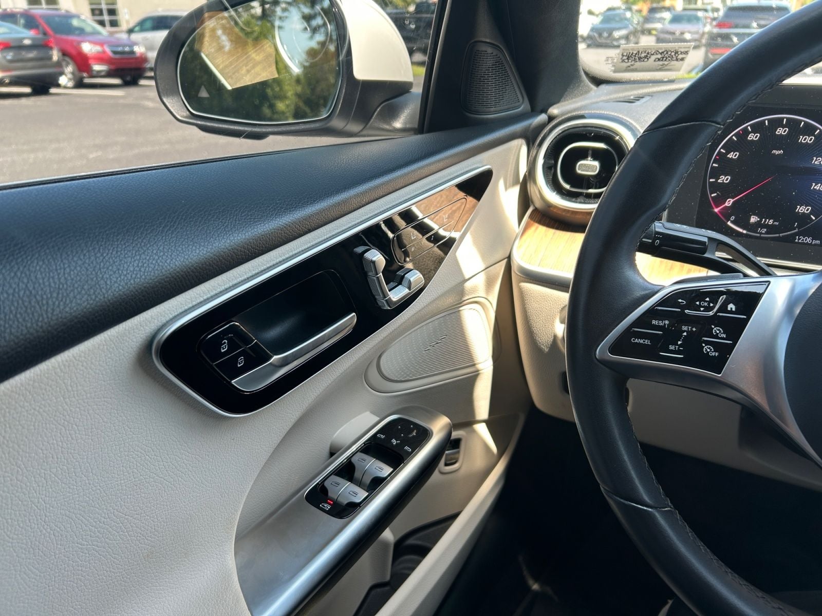 Pre-Owned 2024 Mercedes-Benz C-Class C 300 - photo - 15