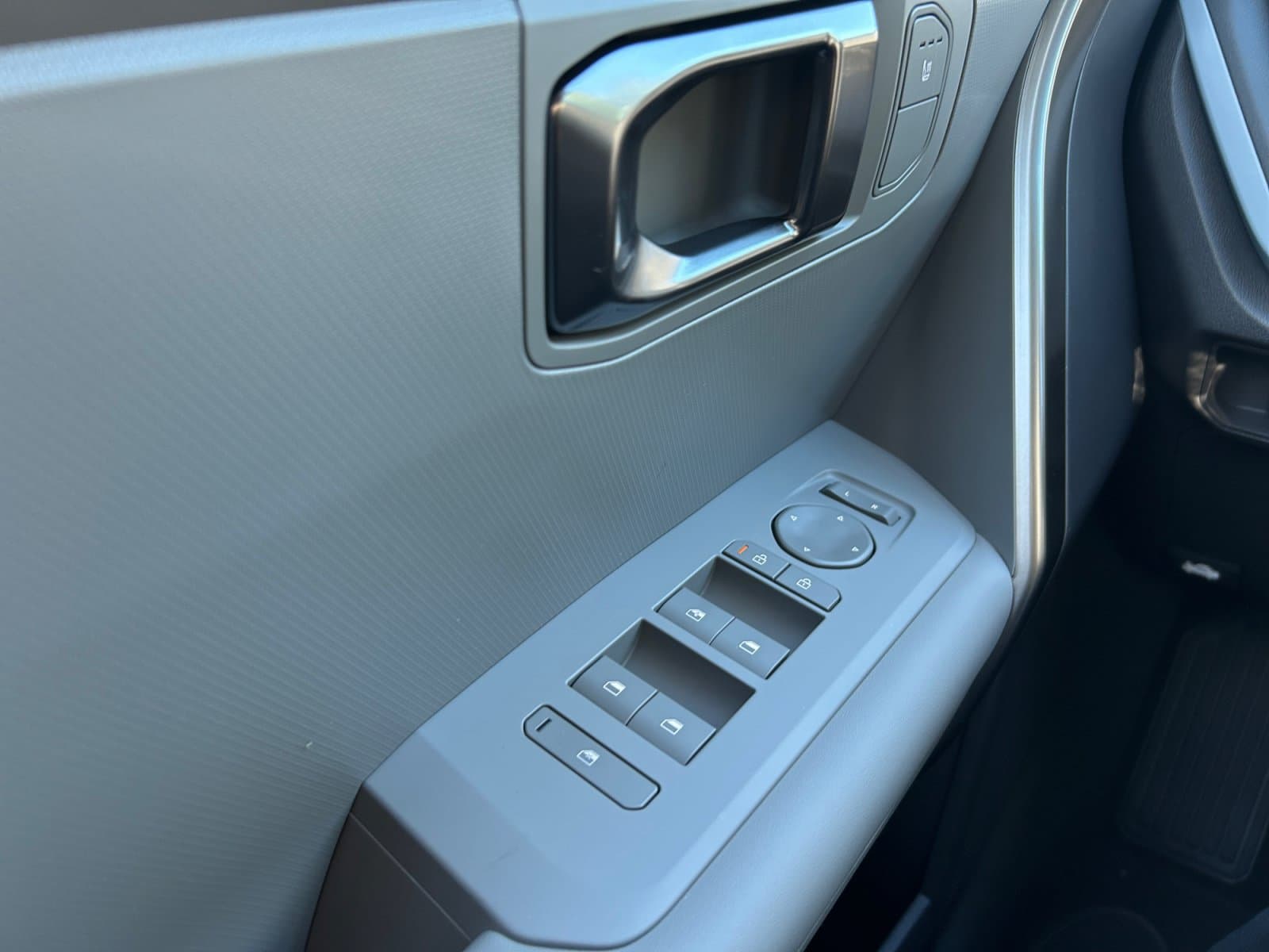 New 2027 Kia Seltos S - photo - 22