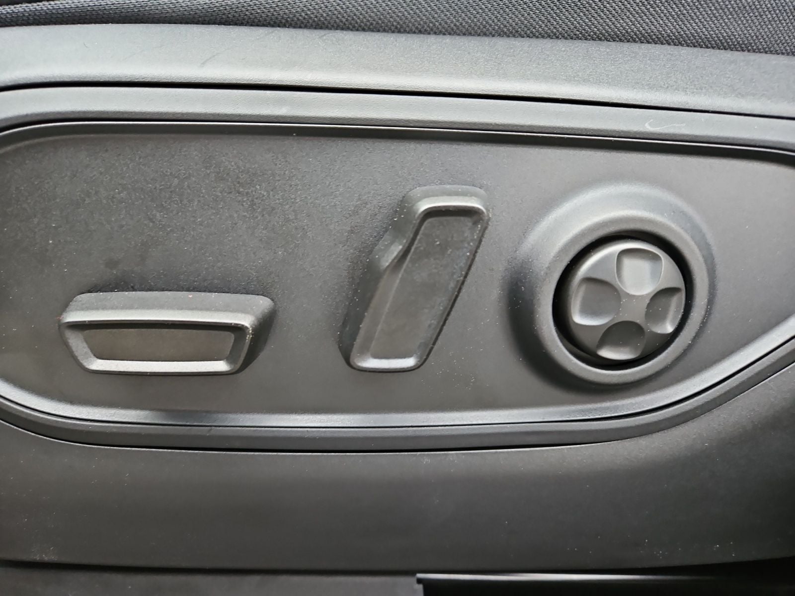 New 2026 Jeep Grand Cherokee Altitude - photo - 19