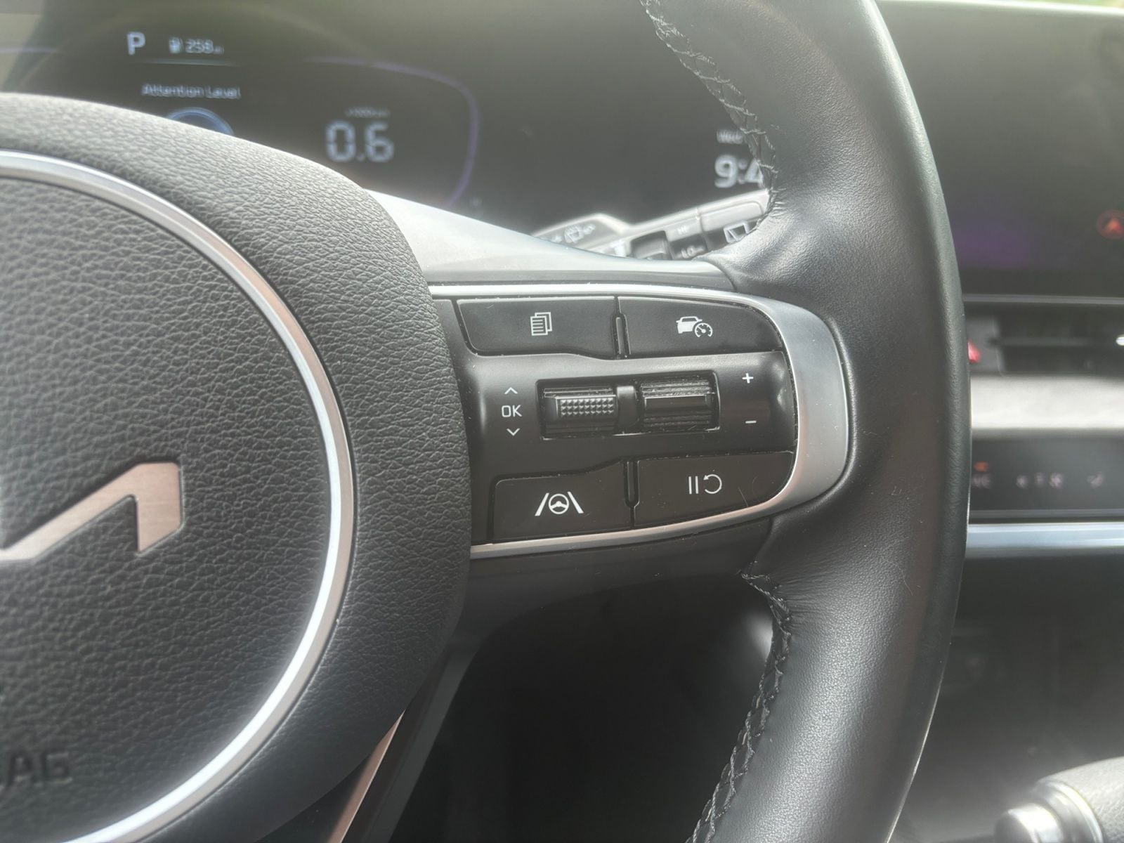 Pre-Owned 2023 Kia Sportage X-Line - photo - 22