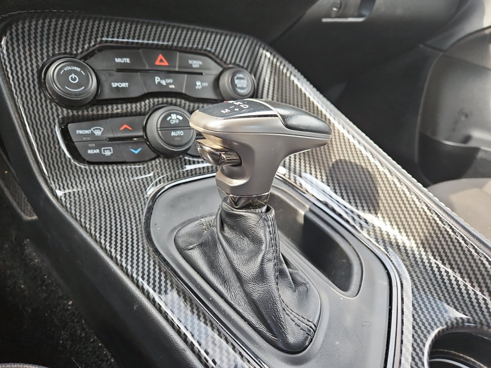 Pre-Owned 2021 Dodge Challenger R/T - photo - 26