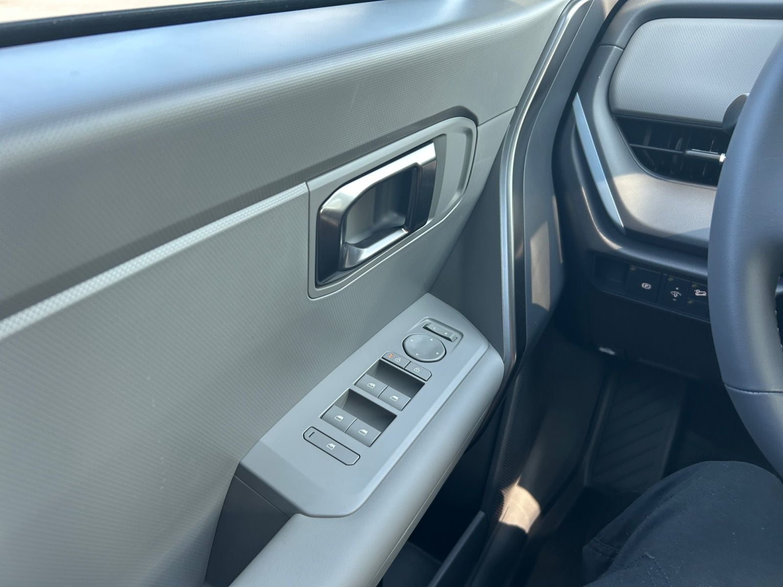 New 2027 Kia Seltos S - photo - 22