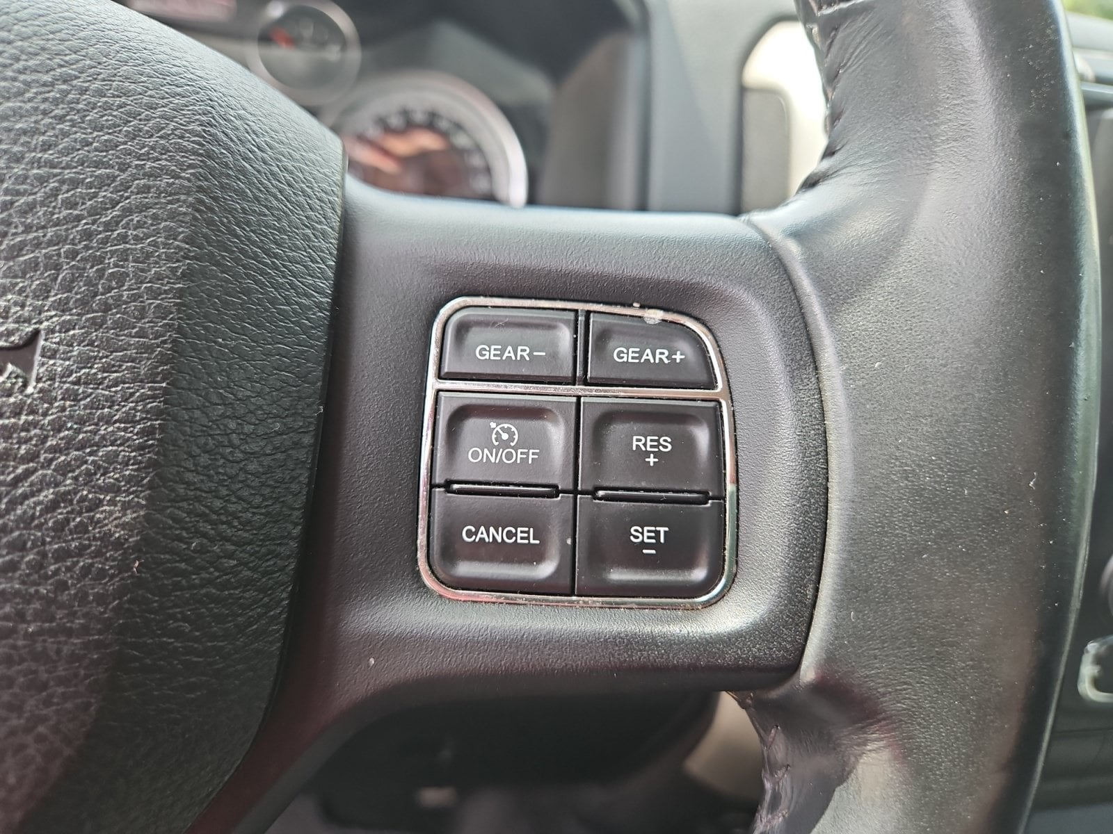Pre-Owned 2017 Ram 1500 Big Horn - photo - 25